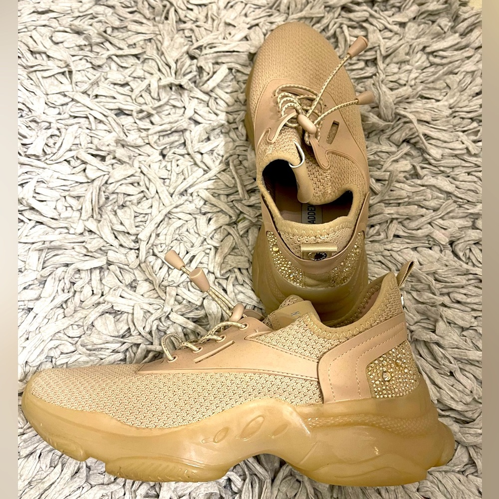 Women’s Steve Maddens
